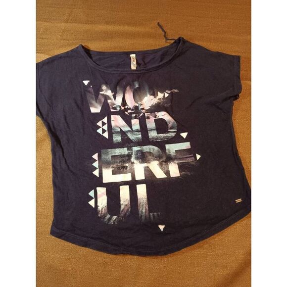 Aeropostale brand Ladies Top - Size: XS  (0751) - Picture 1 of 7
